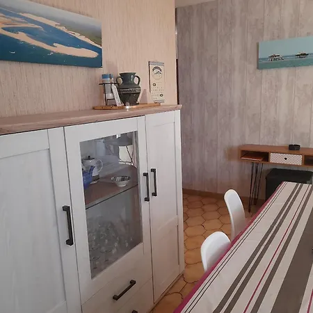 Maison T3 Avec Cour, A Deux Pas Du Port De L'aiguillon, Proche Commodites Et - - Fr-1-319-126 *