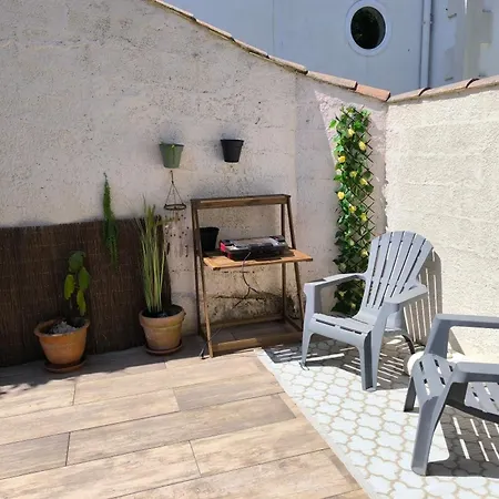 Tatil Evi Maison T3 Avec Cour, A Deux Pas Du Port De L'aiguillon, Proche Commodites Et - - Fr-1-319-126 *